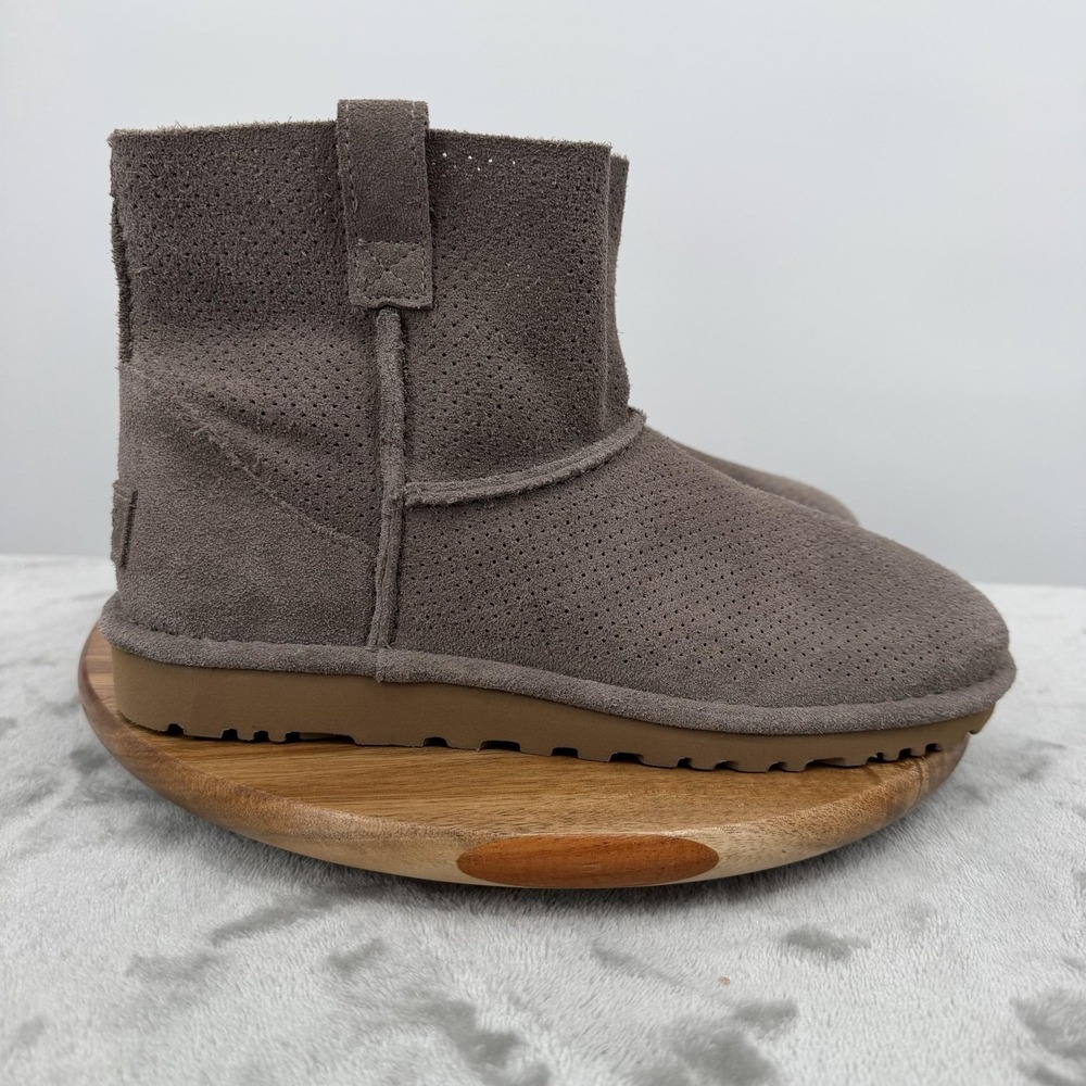 UGG Boots Bootie Womens Size 8 Gray Suede Perforated Ankle Booties Comfort